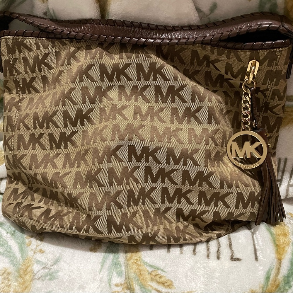 Michael Kora purse